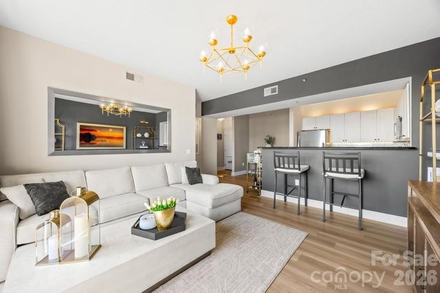 1315 East Boulevard 719, Charlotte, NC 28203