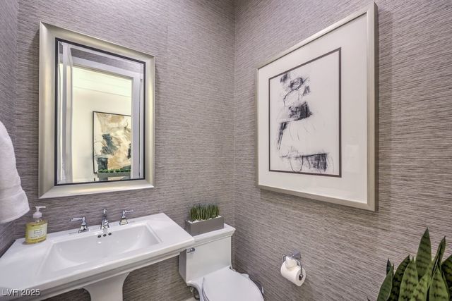 2542 Strathmill Avenue, Henderson, NV 89044