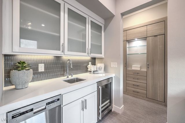 2542 Strathmill Avenue, Henderson, NV 89044