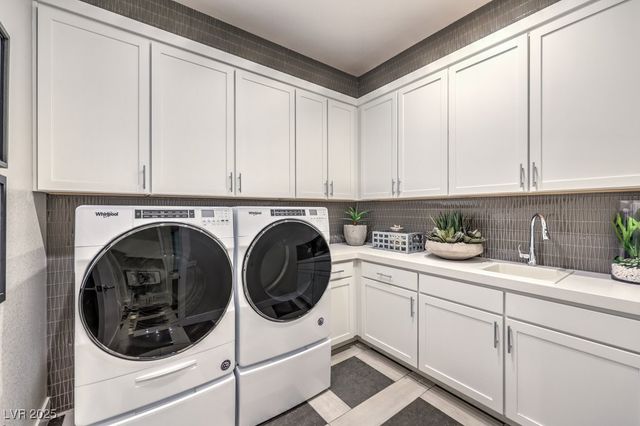 2542 Strathmill Avenue, Henderson, NV 89044