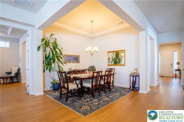 7022 Oak Lane, East Allen Twp, PA 18014