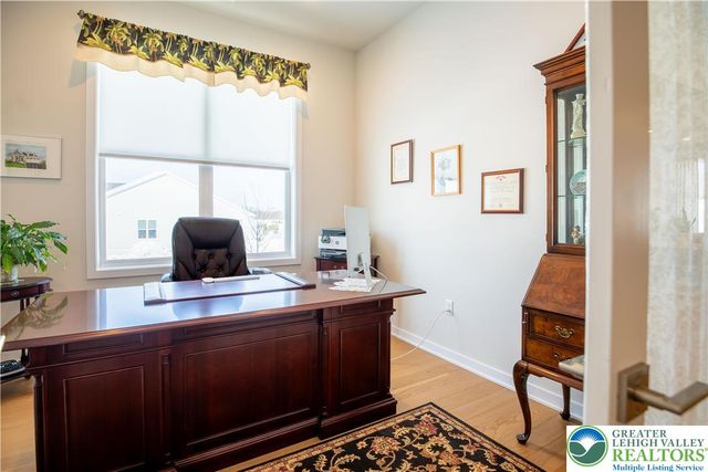 7022 Oak Lane, East Allen Twp, PA 18014