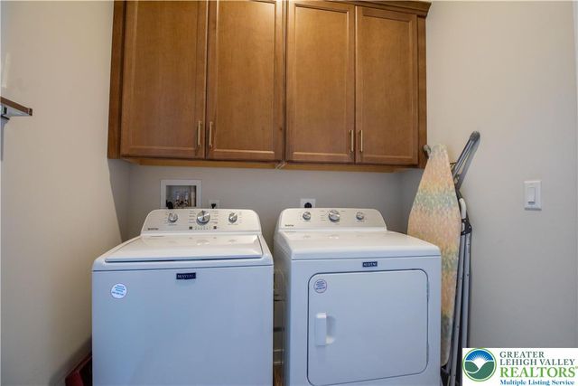 7022 Oak Lane, East Allen Twp, PA 18014