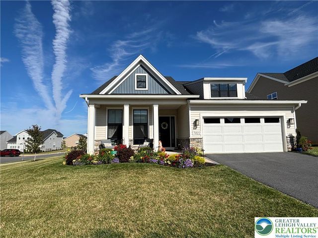 7022 Oak Lane, East Allen Twp, PA 18014