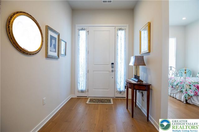 7022 Oak Lane, East Allen Twp, PA 18014