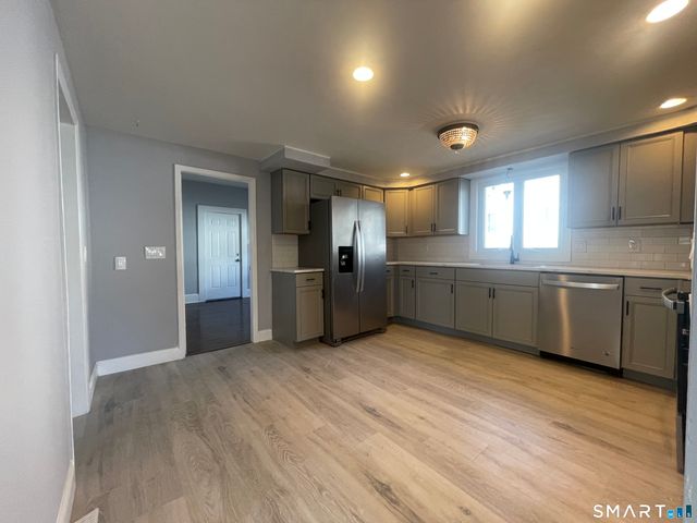 87 Melrose Avenue, Waterbury, CT 06705