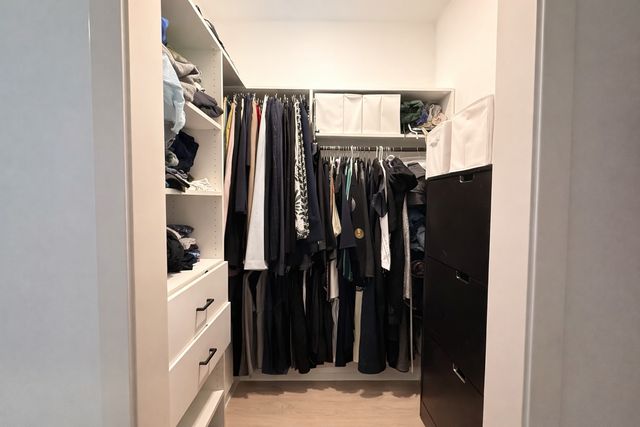 948 W Sunnyside Avenue 404, Chicago, IL 60640