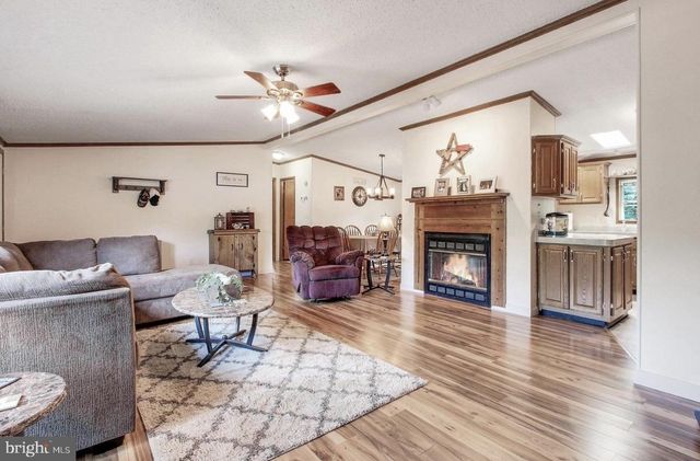 4437 SCOTLAND MAIN ST, Chambersburg, PA 17202