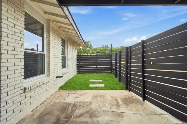 102 GETTYSBURG RD, San Antonio, TX 78228