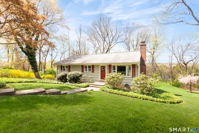54 Bunnell Circle, Fairfield, CT 06825