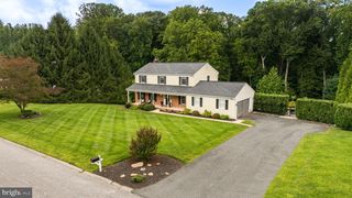 2806 YORK MANOR RD, Phoenix, MD 21131