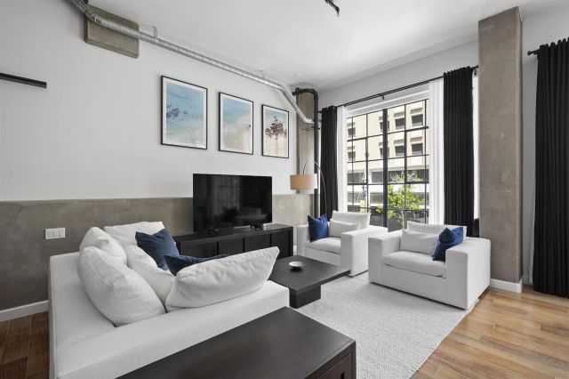 350 11th Ave. 341, San Diego, CA 92101