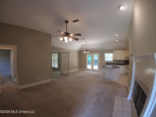 124 Hunters Row, Madison, MS 39110