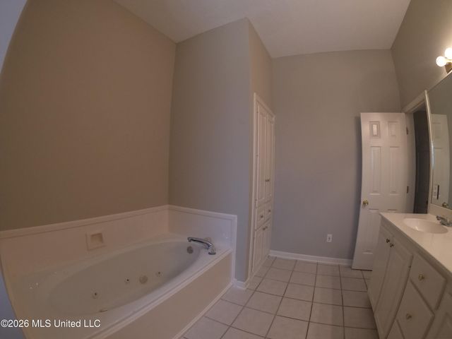 124 Hunters Row, Madison, MS 39110