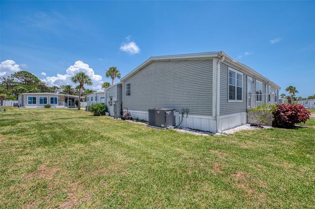621 GLORIOSA DRIVE, Venice, FL 34293