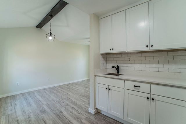 5914 Victor Street, Dallas, TX 75214