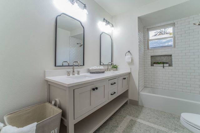 5914 Victor Street, Dallas, TX 75214