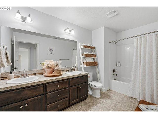 2923 Sw 40TH St, Gresham, OR 97080