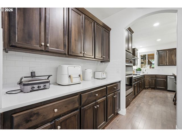 2923 Sw 40TH St, Gresham, OR 97080