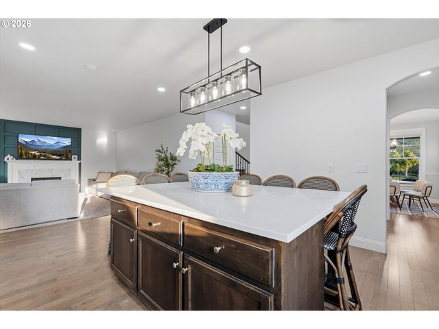 2923 Sw 40TH St, Gresham, OR 97080