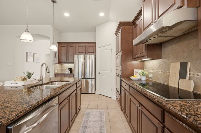 15841 River Glen Drive, Frisco, TX 75035
