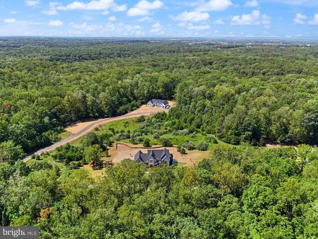 7924 EVANS FORD RD, Clifton, VA 20124