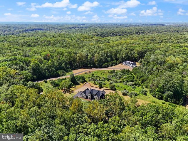 7924 EVANS FORD RD, Clifton, VA 20124