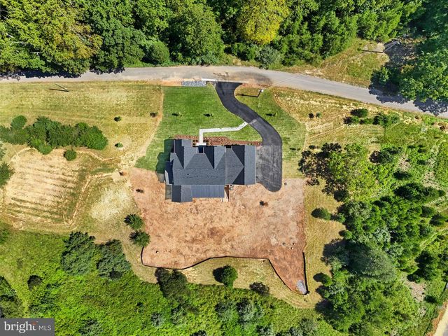 7924 EVANS FORD RD, Clifton, VA 20124