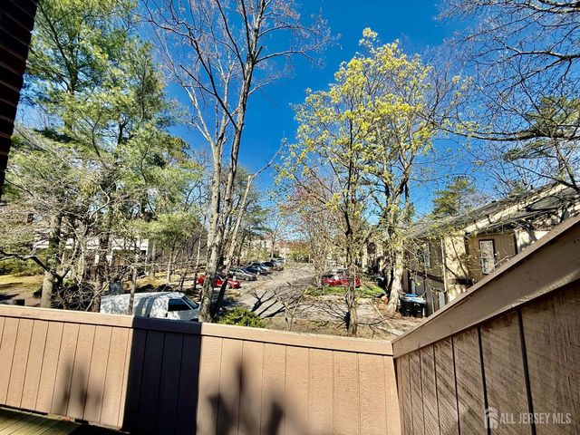 1502 Bromley Estates, Clementon, NJ 08021