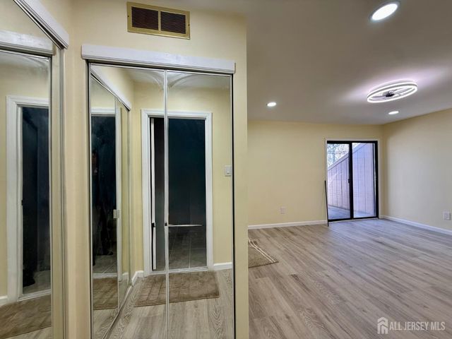 1502 Bromley Estates, Clementon, NJ 08021