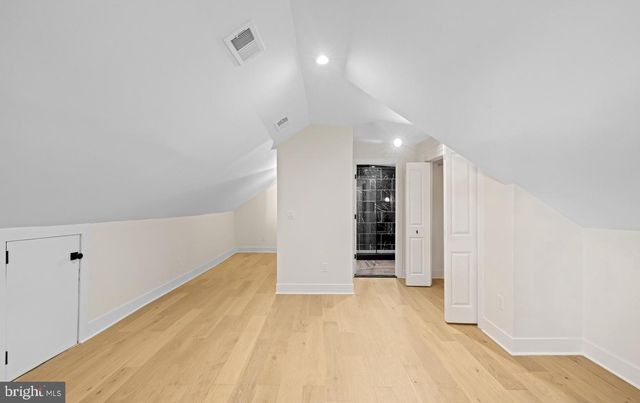 713 CROISSANT PL SE, Washington, DC 20019