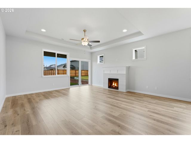 630 E Fourth St, Yamhill, OR 97148