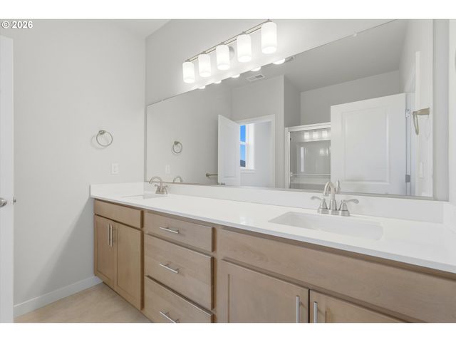 630 E Fourth St, Yamhill, OR 97148
