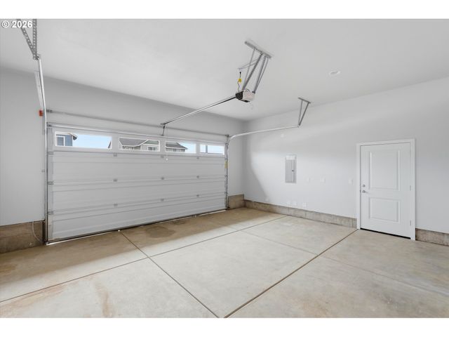 630 E Fourth St, Yamhill, OR 97148