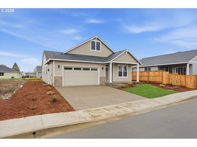 630 E Fourth St, Yamhill, OR 97148