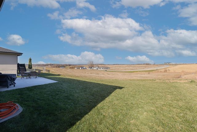 1046 DEVERON Drive, Council Bluffs, IA 51503