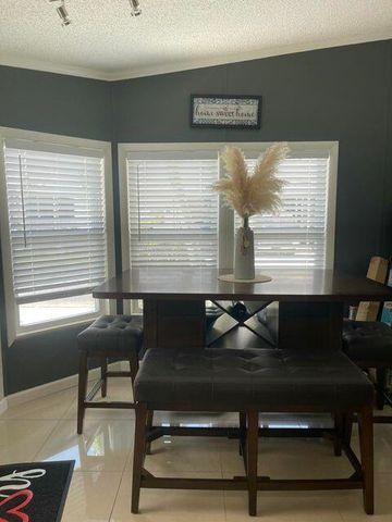 817 Sunglow Street, Boynton Beach, FL 33436