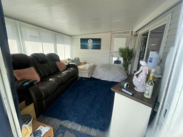 817 Sunglow Street, Boynton Beach, FL 33436