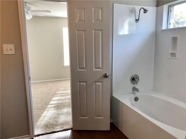 1251 Pine Portage LOOP, Leander, TX 78641