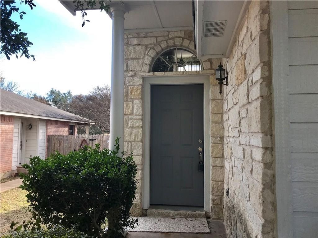 1251 Pine Portage LOOP, Leander, TX 78641