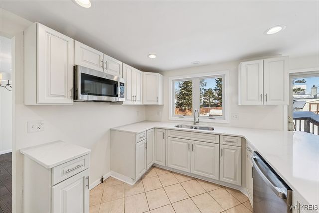 3545 Heatherwood Drive, Hamburg, NY 14075