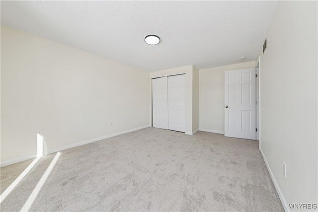 3545 Heatherwood Drive, Hamburg, NY 14075