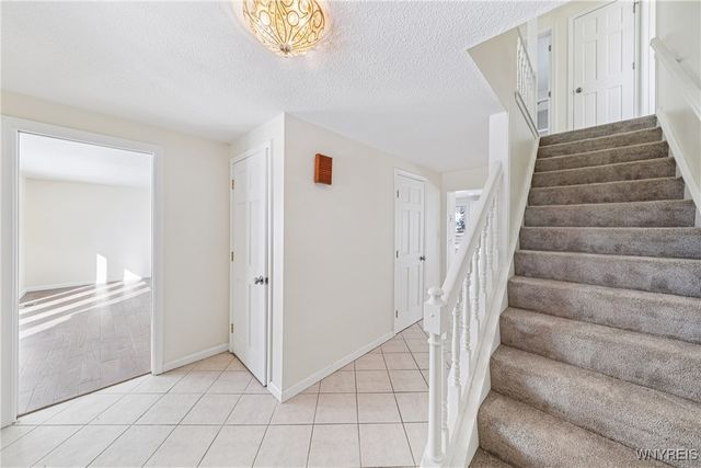 3545 Heatherwood Drive, Hamburg, NY 14075