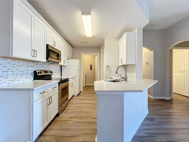 6572 SWISSCO DRIVE 233, Orlando, FL 32822