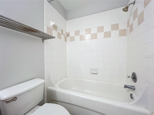 6572 SWISSCO DRIVE 233, Orlando, FL 32822