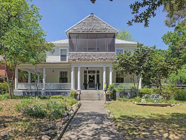 215 Hillcrest Road, Raleigh, NC 27605