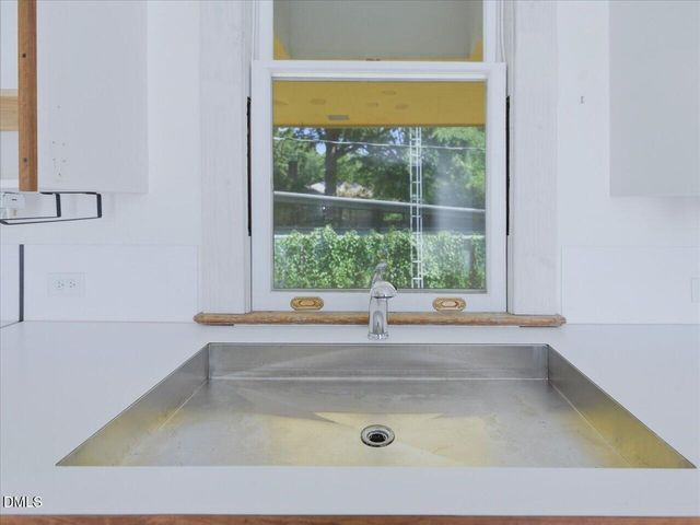 215 Hillcrest Road, Raleigh, NC 27605