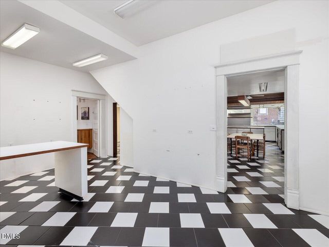 215 Hillcrest Road, Raleigh, NC 27605