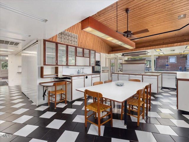 215 Hillcrest Road, Raleigh, NC 27605