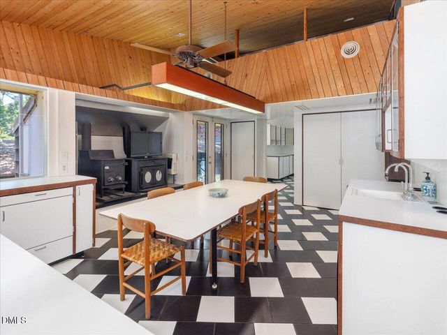 215 Hillcrest Road, Raleigh, NC 27605